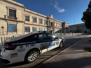 Instala SSPE perímetro de seguridad para garantizar un desarrollo pacífico de la marcha del 8M en Chihuahua