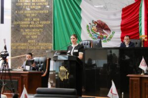 Impulsa Yesenia Reyes iniciativa para reconocer a profesionales de la salud pública en Chihuahua